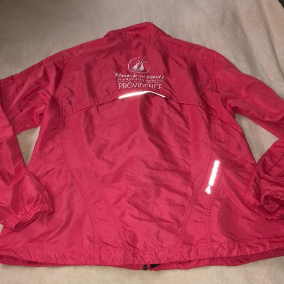 Brooks XL Windbreaker - Picture 9 of 10